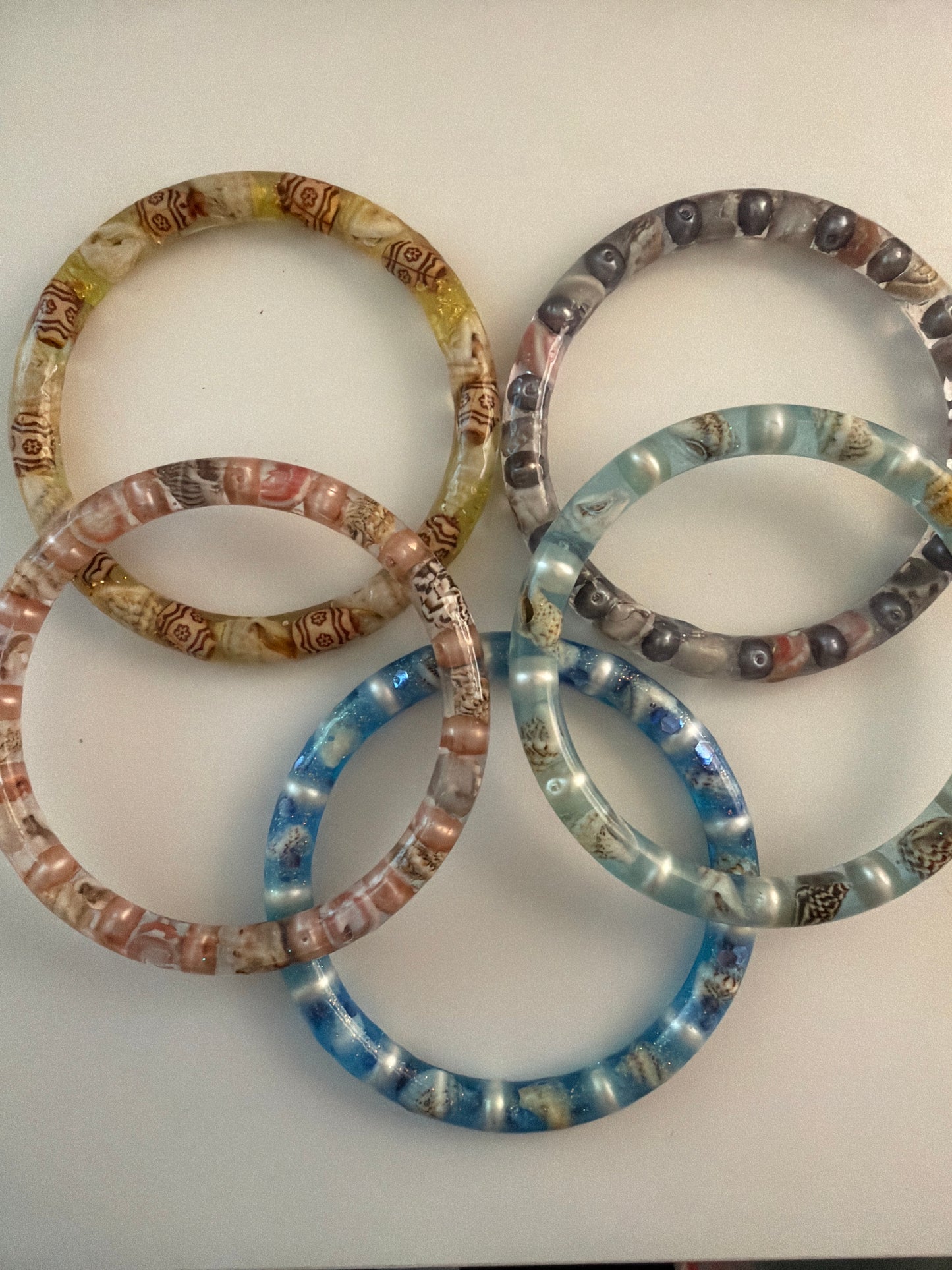 Bangle bracelet resin seashells