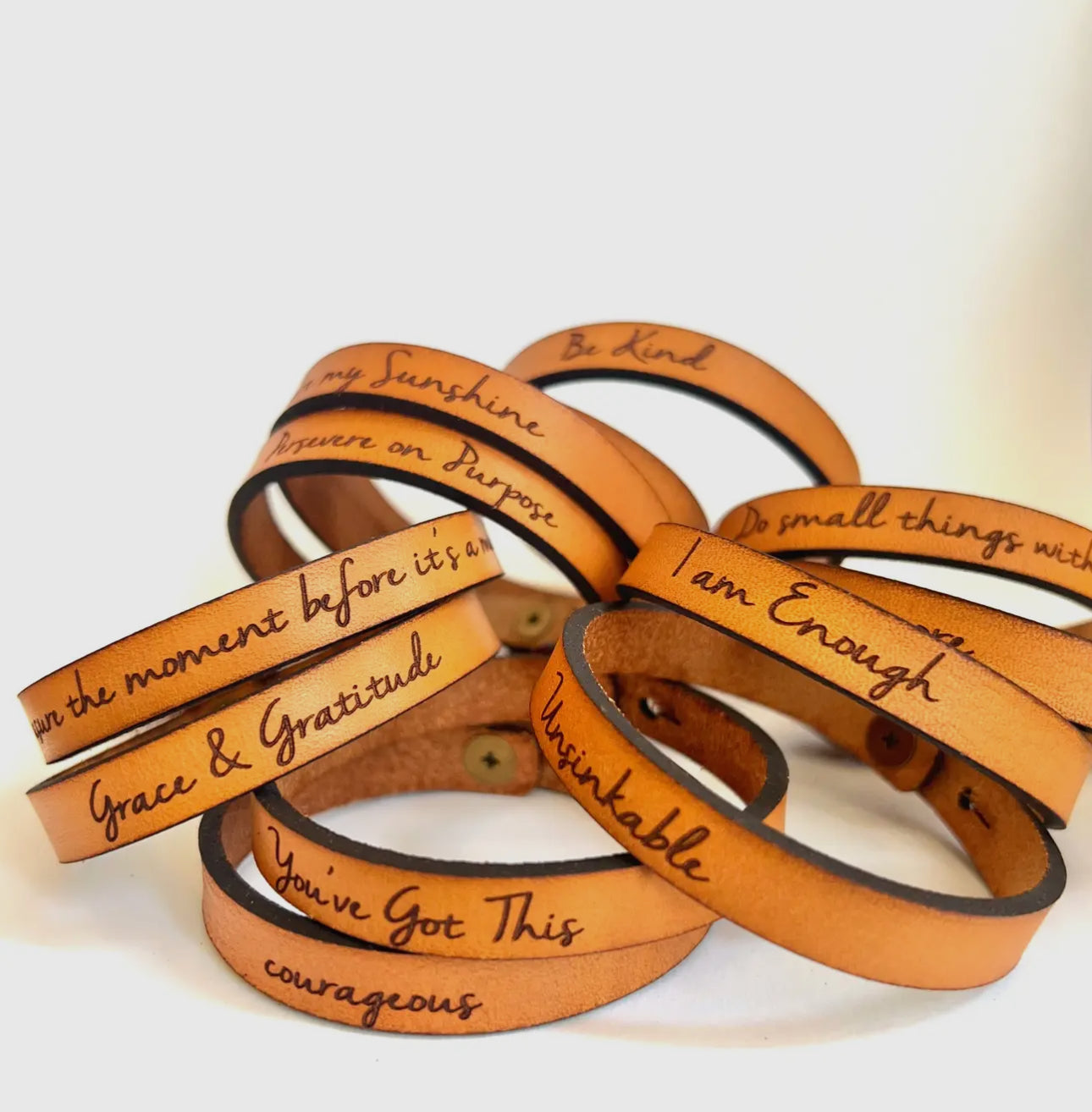 Encouragement Thin Leather Bracelet Collectin