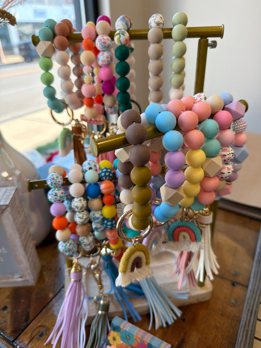 Wristlet keychains
