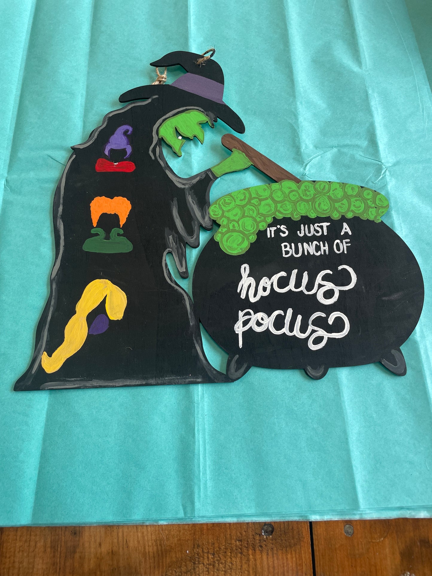 It’s just a bunch of hocus pocus wall decor