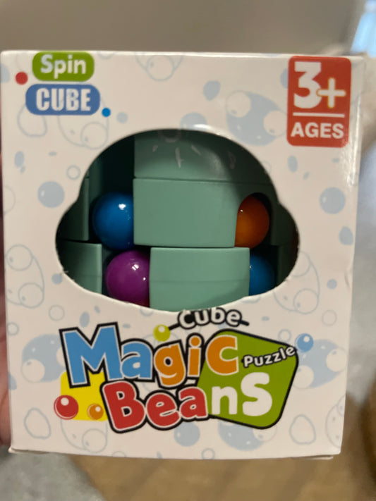 Magic Beans Cube- Green fidget
